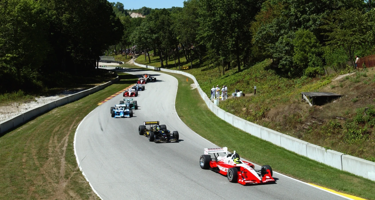 Track Guides – track-day photography article hero image